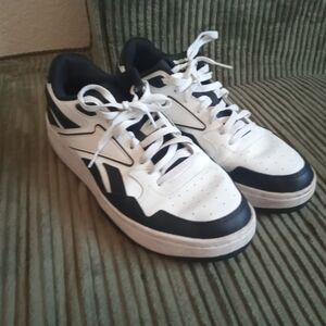 Reebok Men's Classic Black and White Sneakers